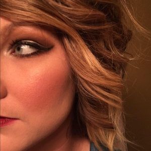 Meet your Posher, Laney